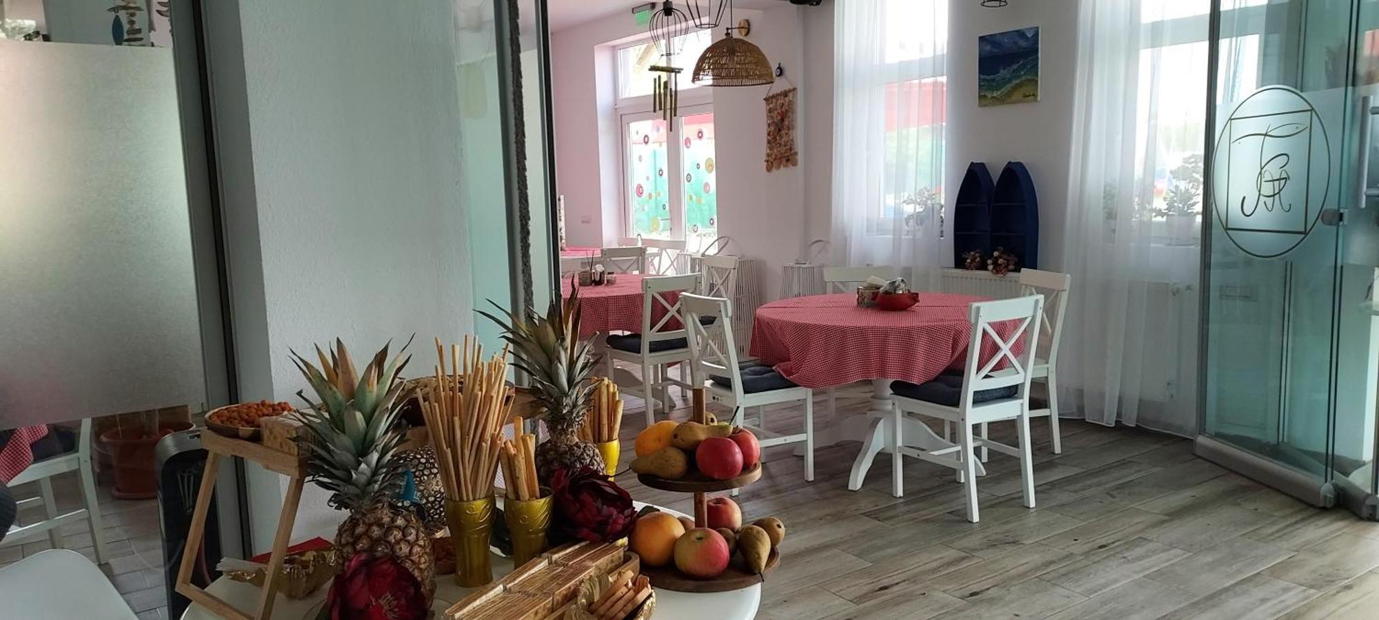 Tina Guest House Basarabi Екстер'єр фото