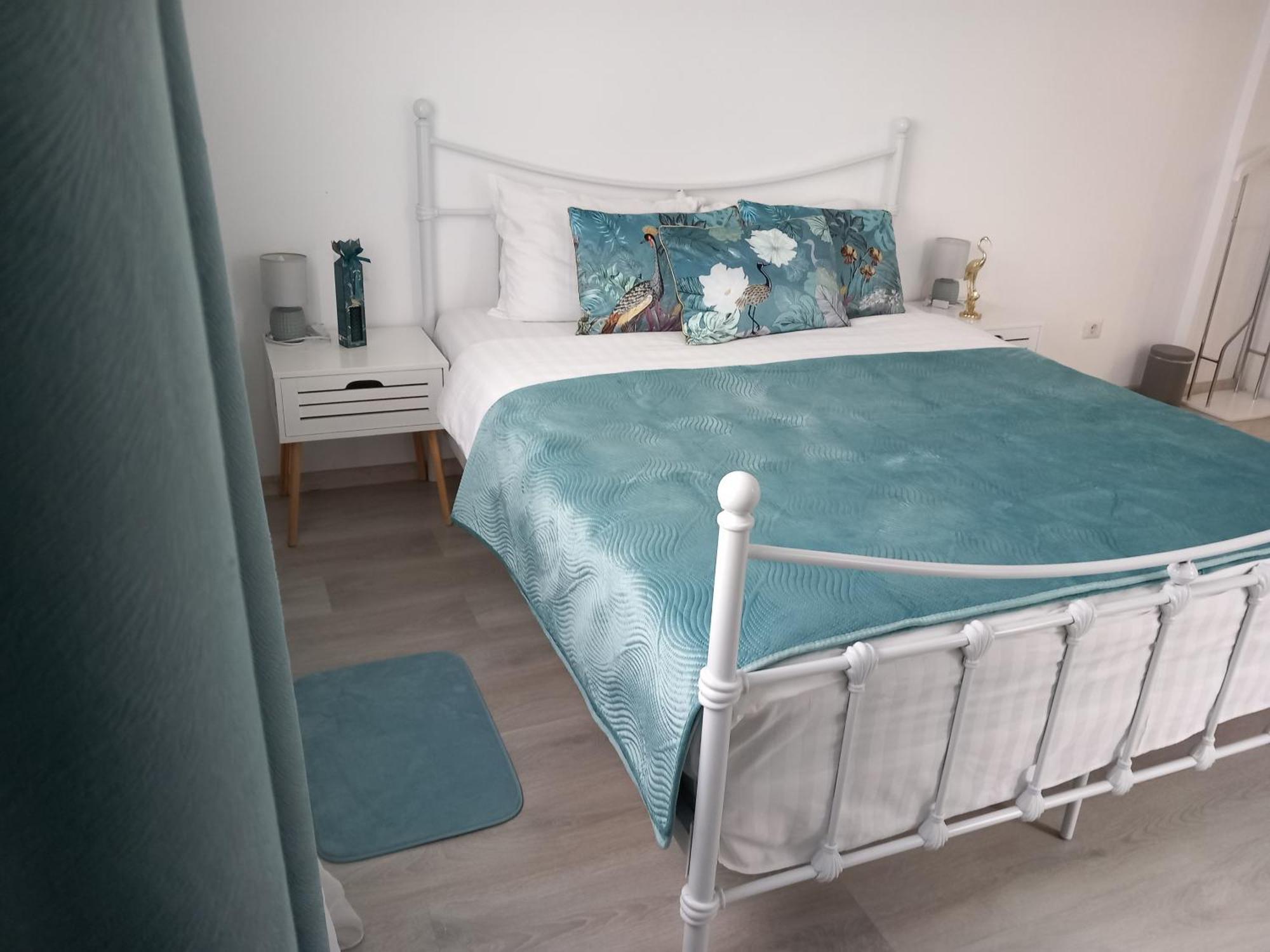 Tina Guest House Basarabi Екстер'єр фото